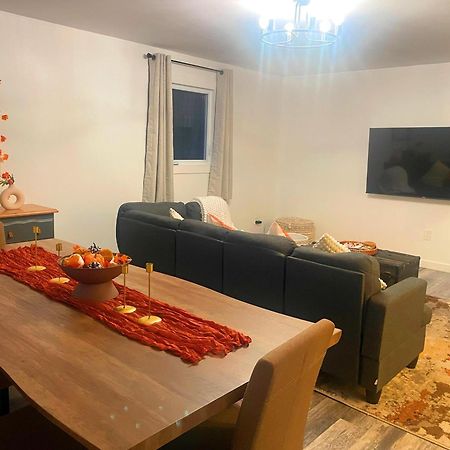 Private Cottage With Huge Private Dog Park! Barrys Bay 外观 照片